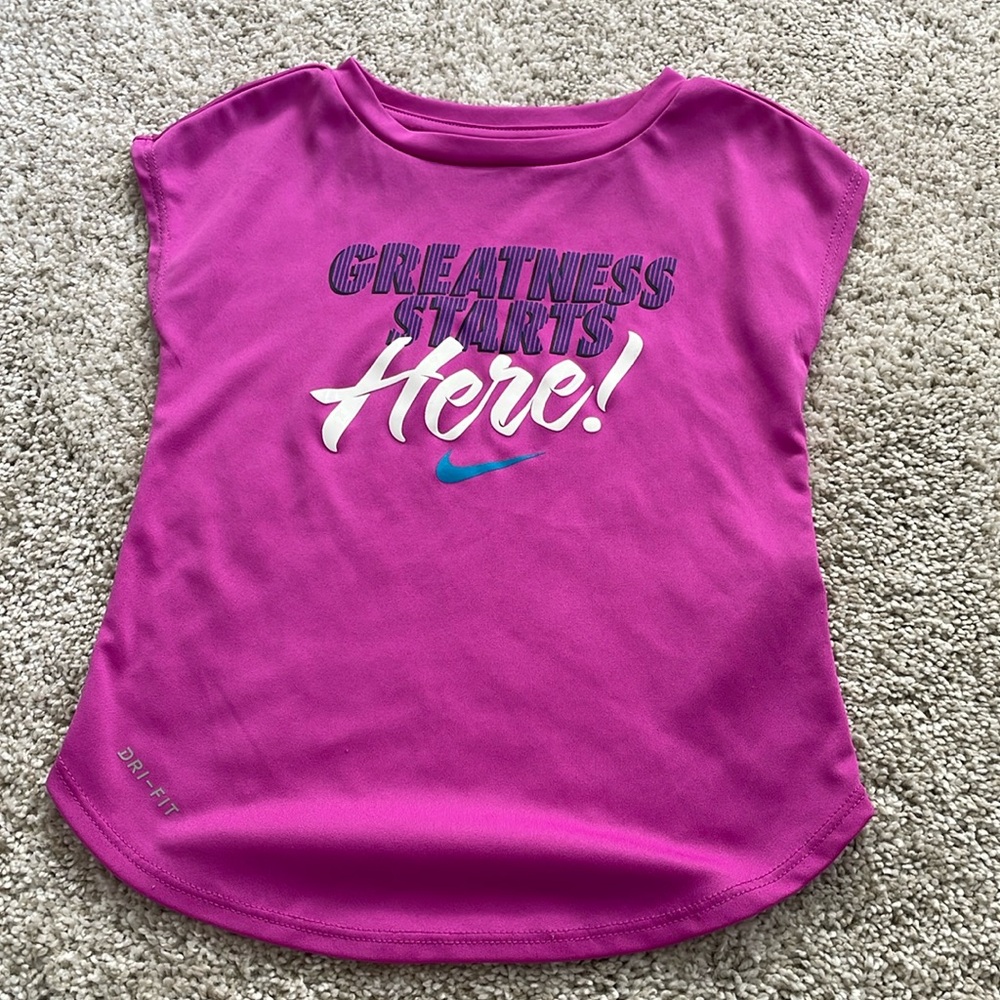 Nike toddler girl shirt size 3t